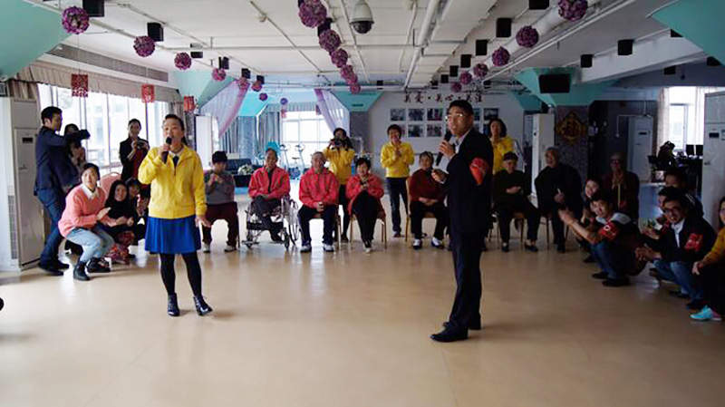 汇鑫27公益第一期活动梅林创乐福家居之行
